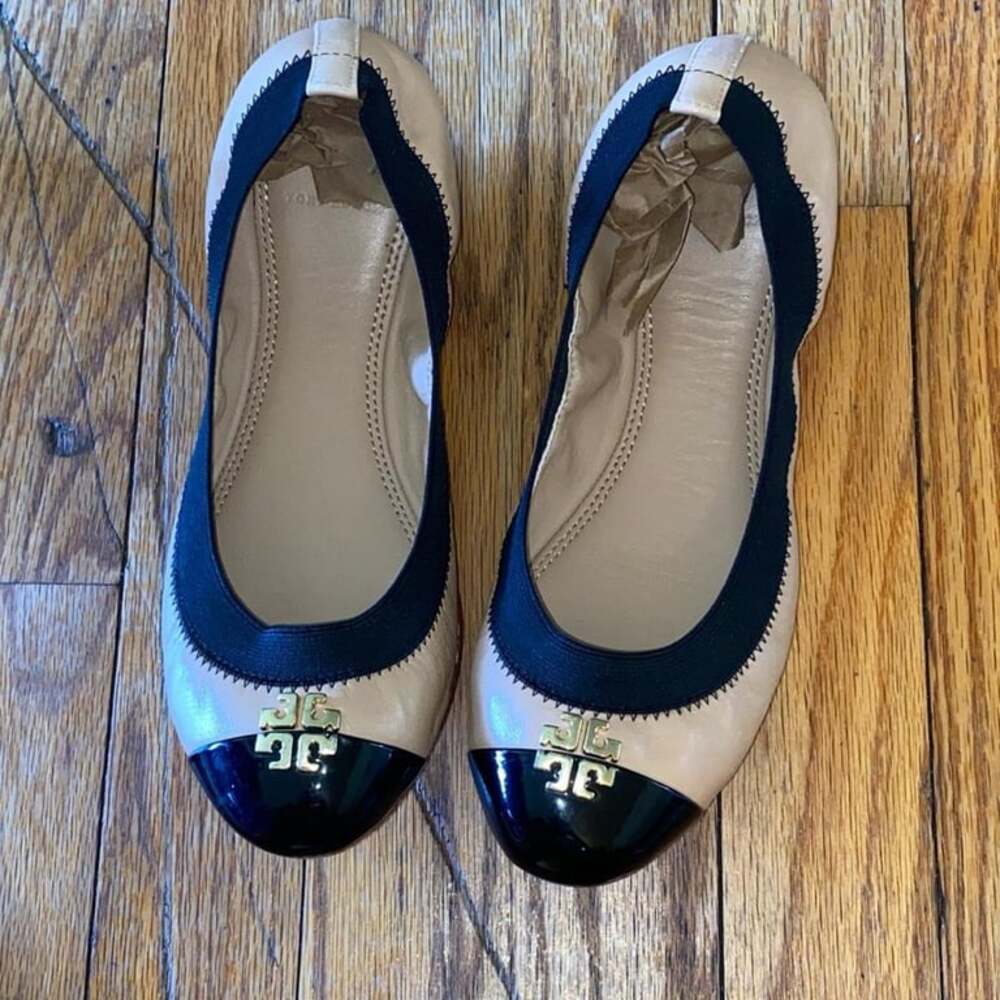 Tory Burch Ballet Flats, Beige Leather with Black Cap Toe - Women's Size 7